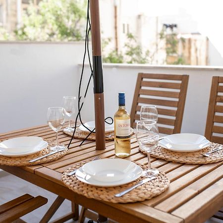 Brand New 2 Bed 2 Bath Apartment In Sliema By The Sea Exterior foto